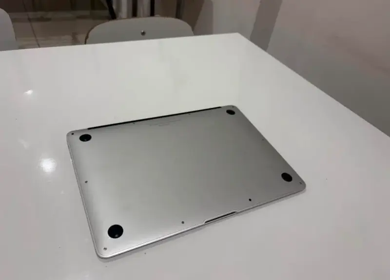 MacBook Air usado en buen estado - 4