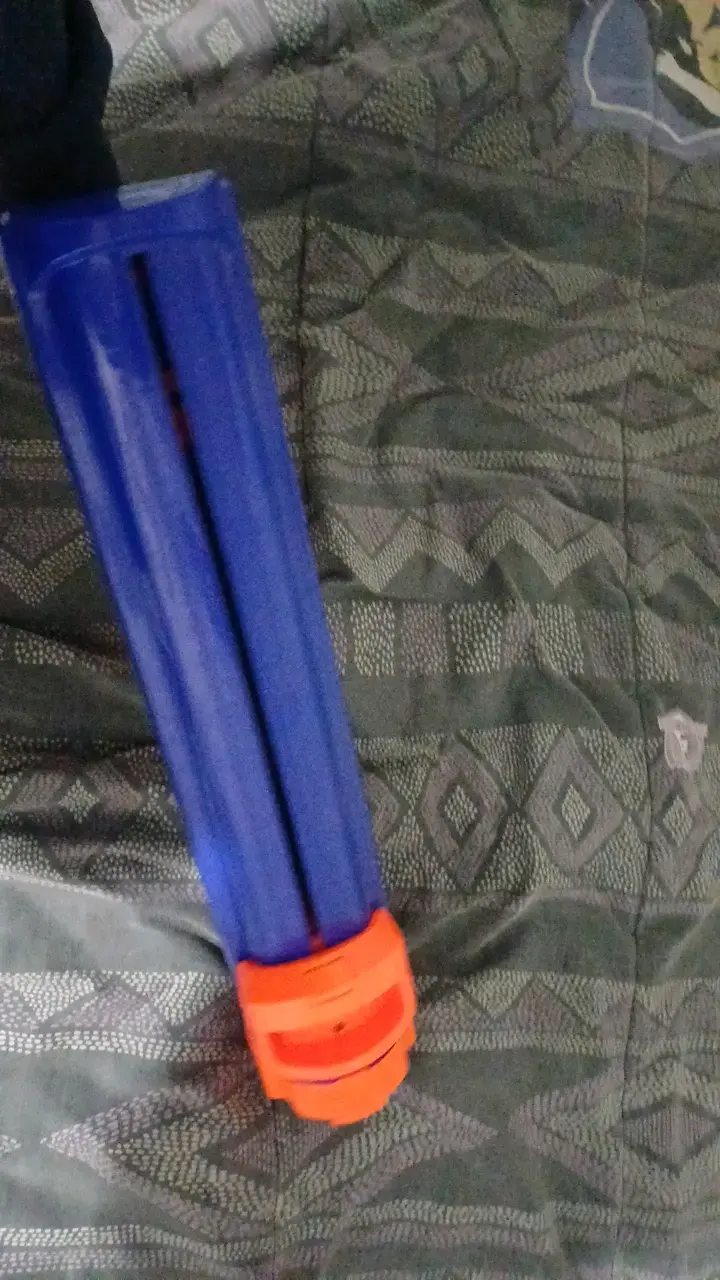 Lanzador de pelotas Nerf Dog azul y naranja - 4