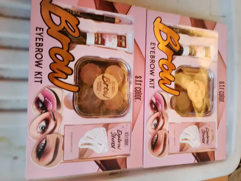 Kit de cejas Brow con maquillaje y pincel
