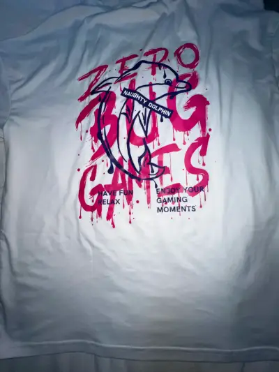 Polera blanca con estampado 'Games' talla M - miniatura 4