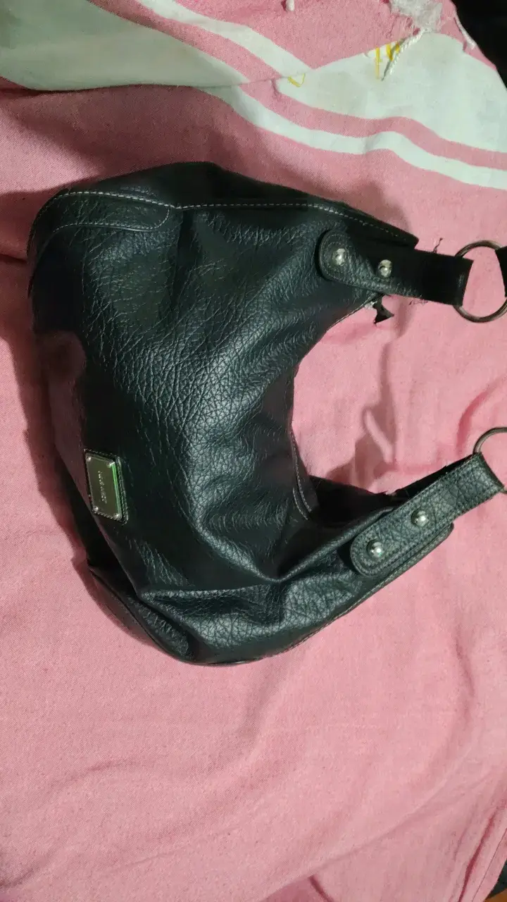 Bolso negro de cuero sintético - 3