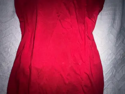 Vestido rojo ajustado de tirantes talla M - miniatura 3