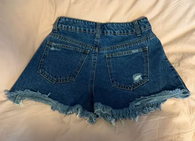 Shorts Forever 21 de mezclilla desgastados - 2