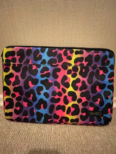 Funda para laptop Yambo estampado leopardo - miniatura 1