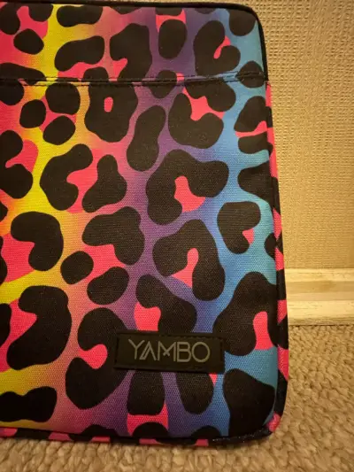 Funda para laptop Yambo estampado leopardo - miniatura 2