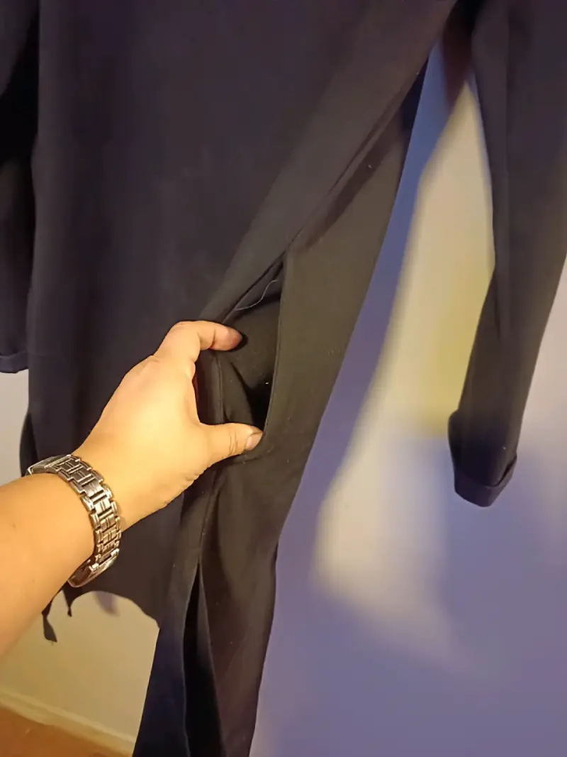 Abrigo gamuza negro de mujer elegante - 4