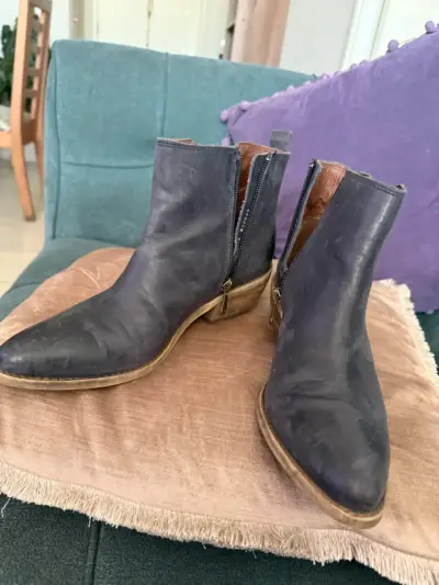 Botines negros de cuero con tacón bajo - miniatura 5
