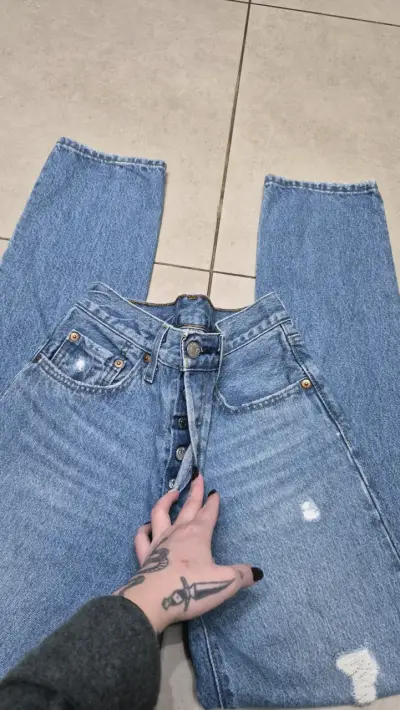 Jeans de mezclilla Levis 501 - miniatura 2