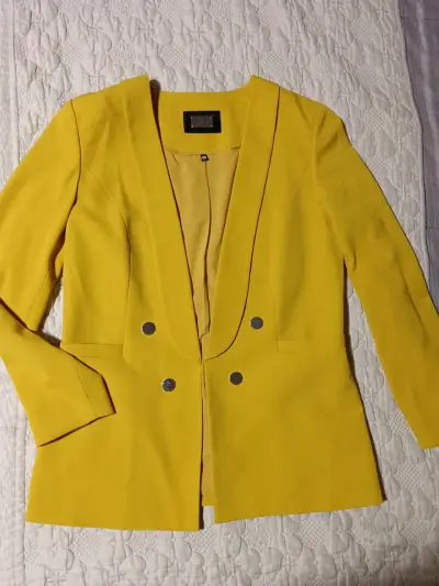 Blazer amarillo elegante para mujer - miniatura 1