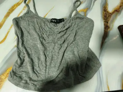 Polera negra con diseño 'Vintage' - miniatura 6
