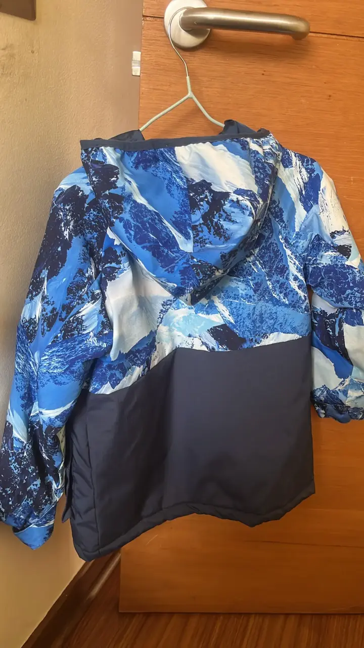Chaqueta de invierno con estampado montañas - 2