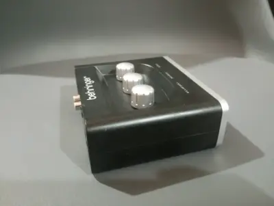 Interfaz de audio Behringer U-Phoria UM2 - miniatura 4