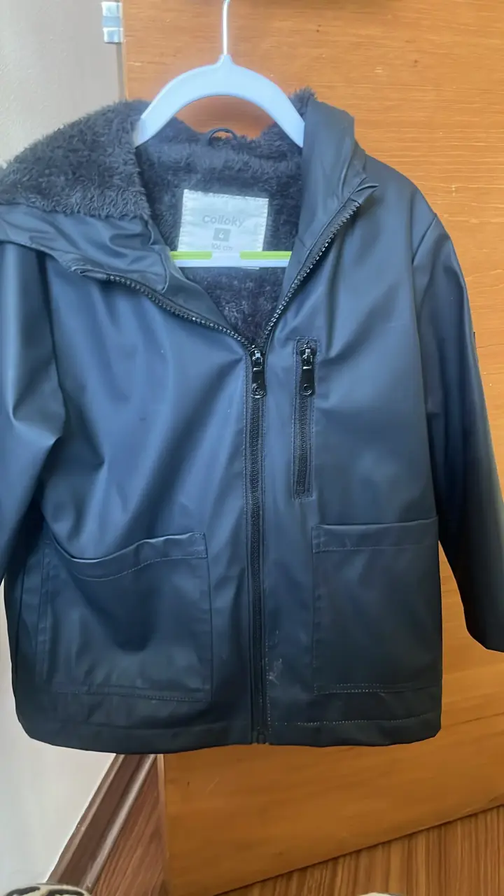 Chaqueta impermeable negra para niños Colloky - 1