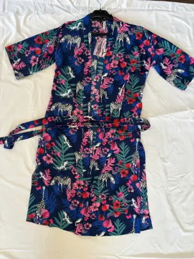 Bata kimono estampado floral y animal print - miniatura 2