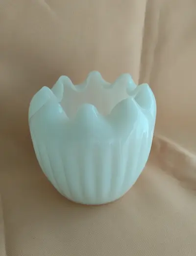 Florero Vintage Opalina Ruffe Rose Bowl Fenton - miniatura 1
