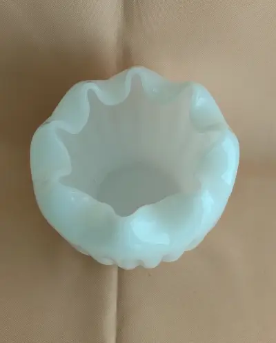 Florero Vintage Opalina Ruffe Rose Bowl Fenton - miniatura 3