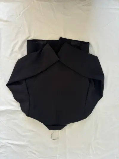 Blazer negro elegante para mujer - miniatura 2