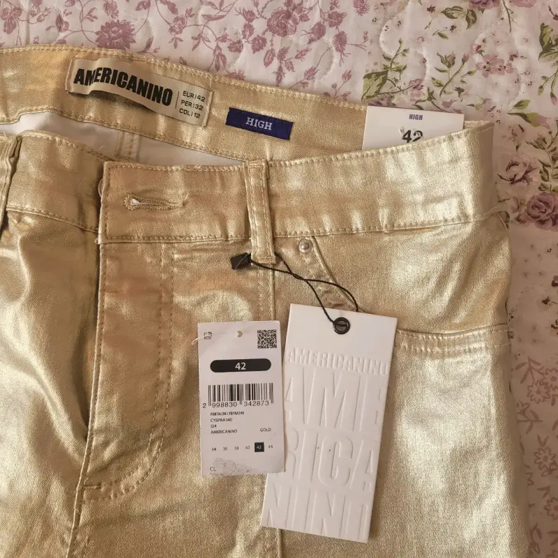 Pantalones dorados metálicos Americanino nuevos - 2