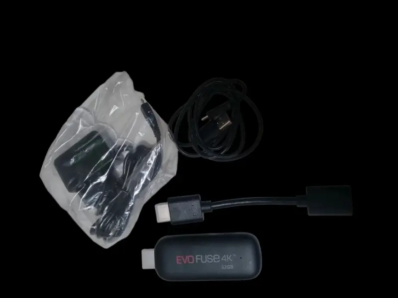 Adaptador EVO Fuse 4K 32GB con cables - 2