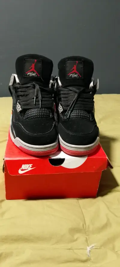 Zapatillas Nike Air Jordan 4 Retro Negras - miniatura 1