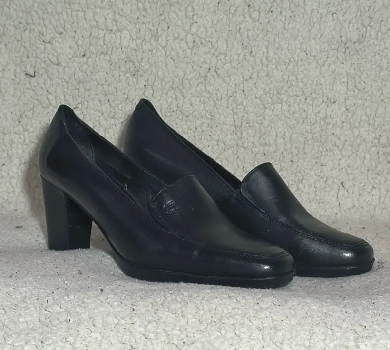 Tacones negros 16 Hrs - 1