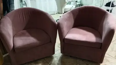 Par de sillones de tela color rosa - miniatura 1
