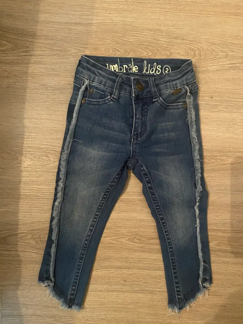 Jeans Umbrale Kids con detalle deshilachado - 1