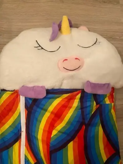 Saco de dormir infantil unicornio arcoíris - miniatura 1