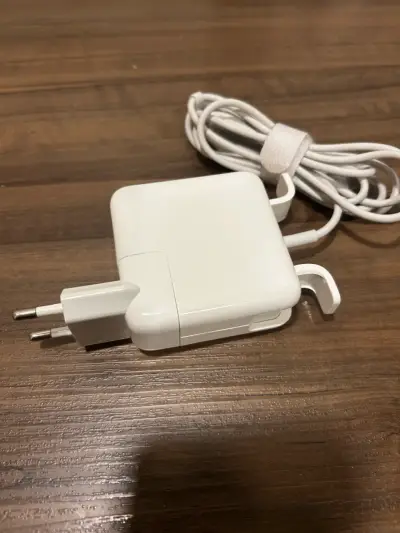 Cargador MacBook 45w 14.85v 3.05a  A1436/1465/1466 - miniatura 1