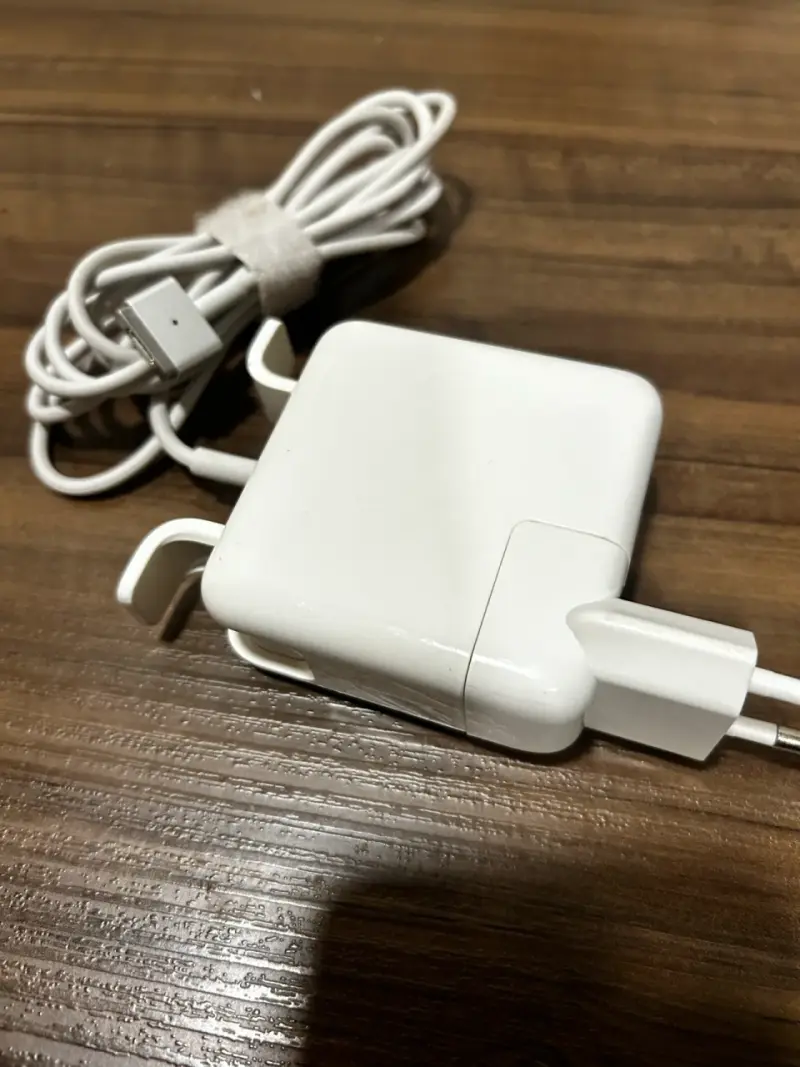 Cargador MacBook 45w 14.85v 3.05a A1436/1465/1466 - 2