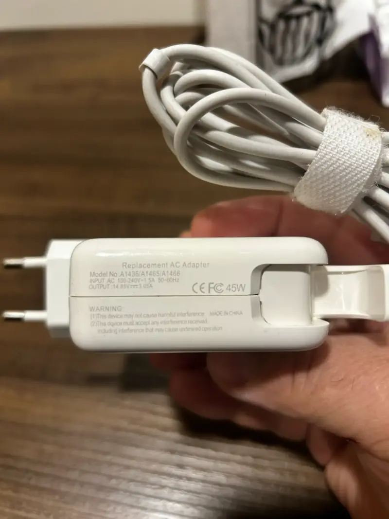 Cargador MacBook 45w 14.85v 3.05a A1436/1465/1466 - 3