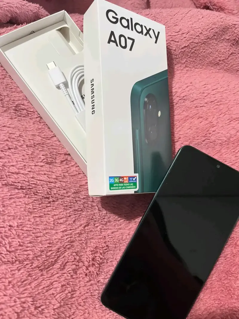 Samsung Galaxy A07 smartphone violeta - 4