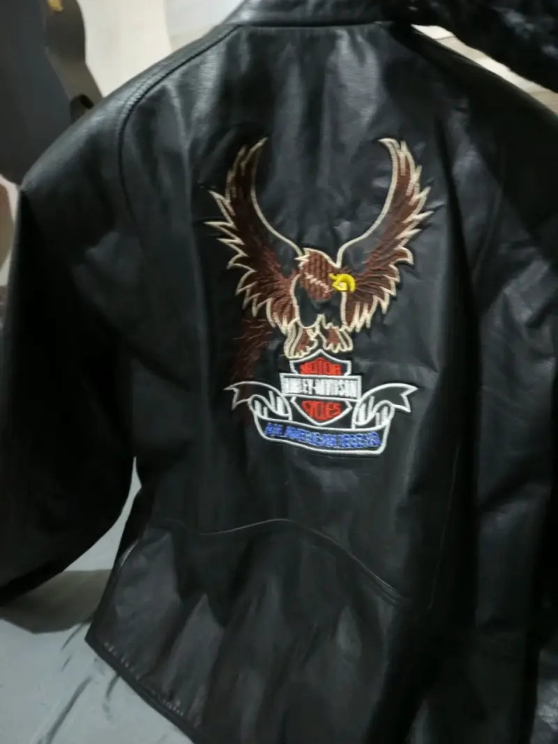Chaqueta de cuero Harley-Davidson con águila bordada - 2