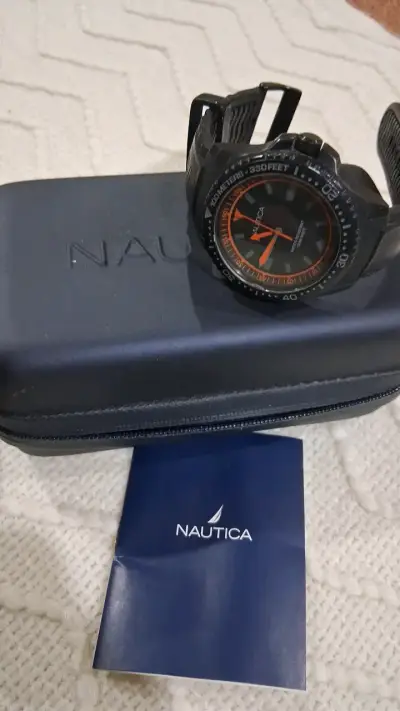 Reloj Nautica negro con detalles naranjas - miniatura 4