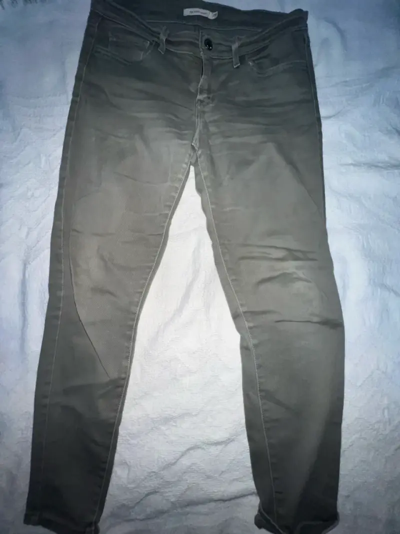 Jeans gris/verde para mujer estilo casual - 1