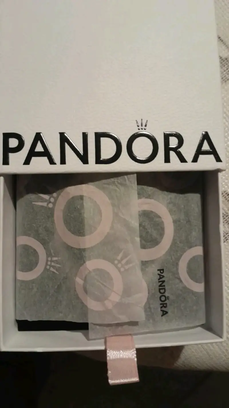 Pulsera Pandora de plata con dije de corazón - 2