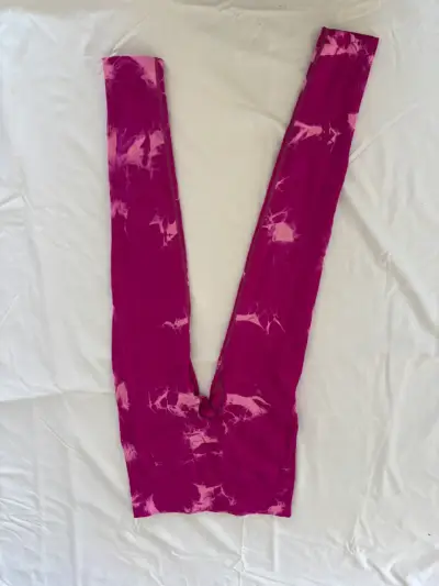 Leggings deportivos fucsia con diseño tie-dye - miniatura 1