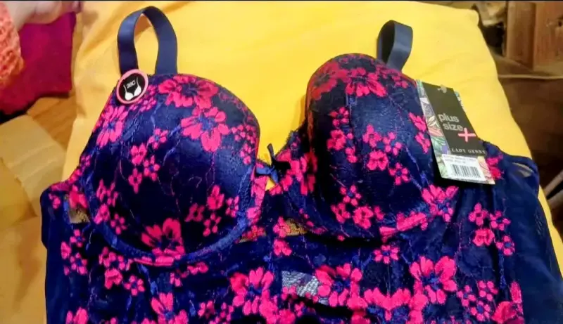 Conjunto de lencería plus size azul floral - 1