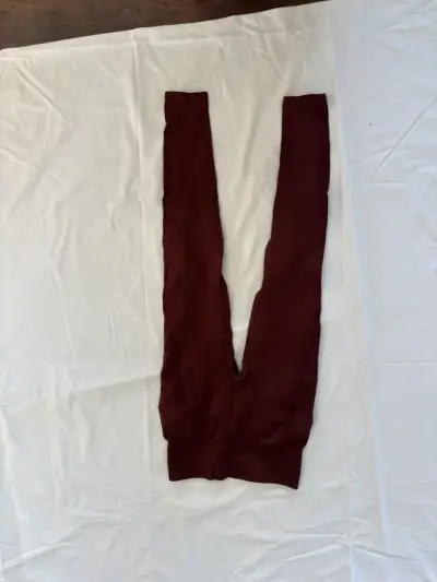 Leggings burdeos para mujer - miniatura 1