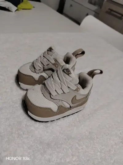Zapatillas deportivas negras para niños - miniatura 1