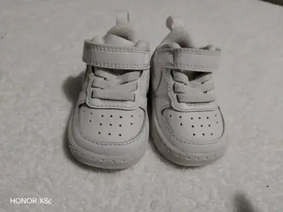 Zapatillas blancas para bebé Nike - miniatura 2