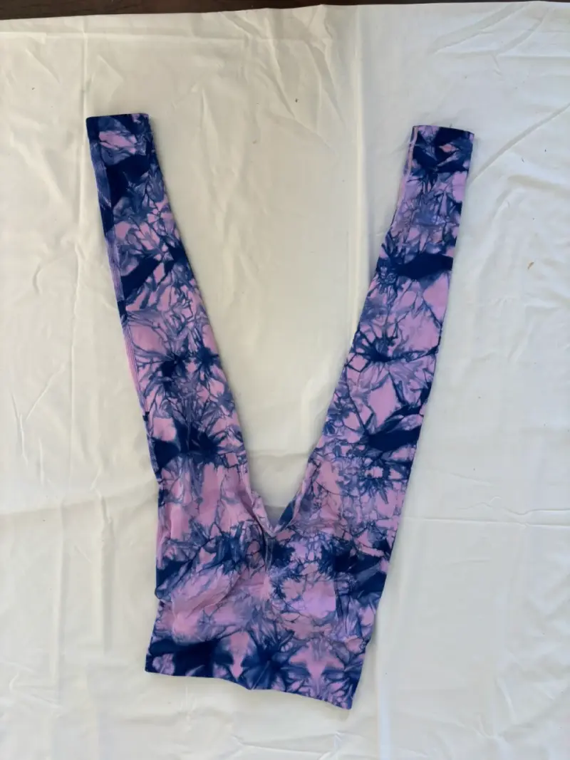 Leggings deportivos tie-dye morados - 2