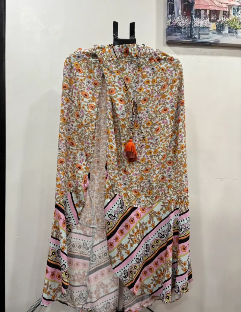 Falda bohemia floral con estampado colorido