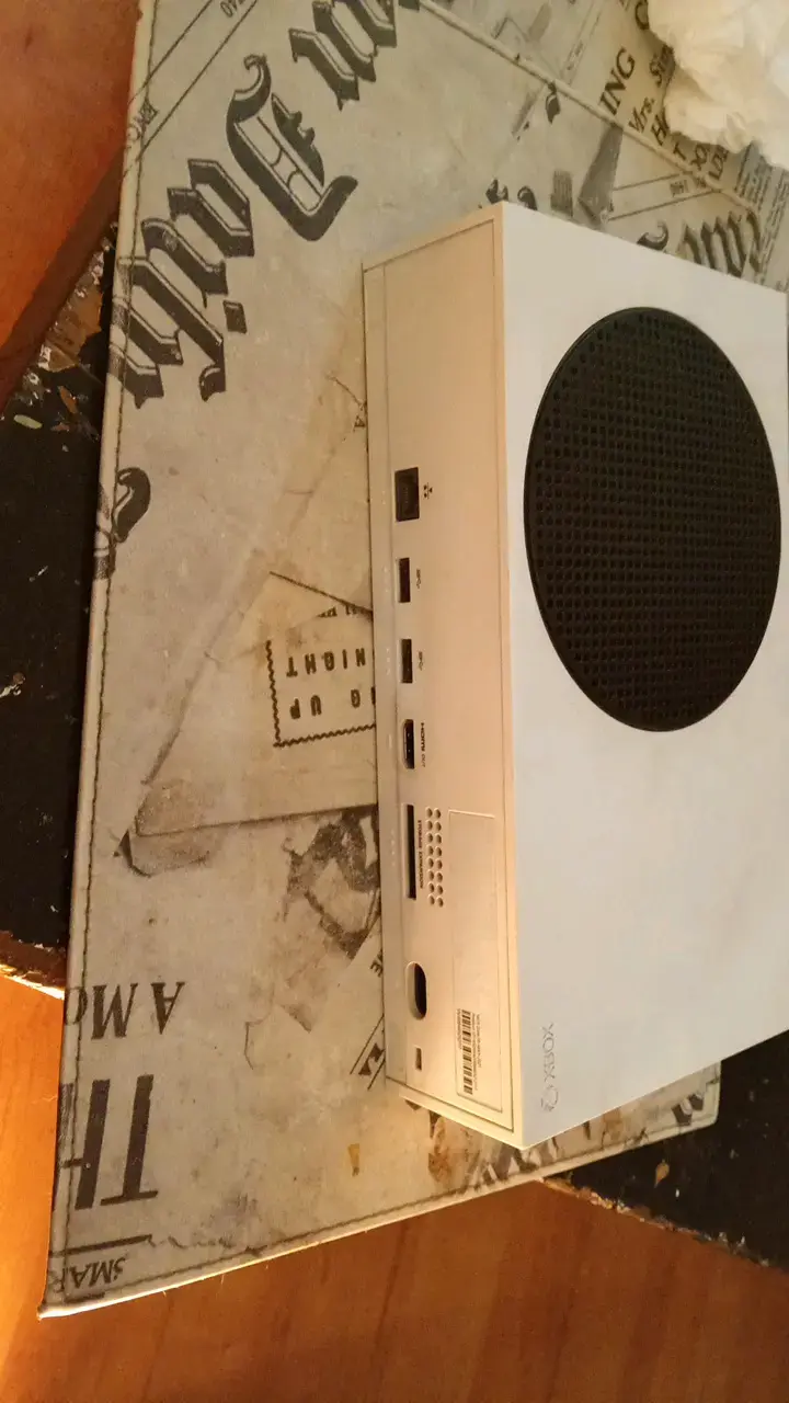 Consola Xbox Series S en buen estado - 3