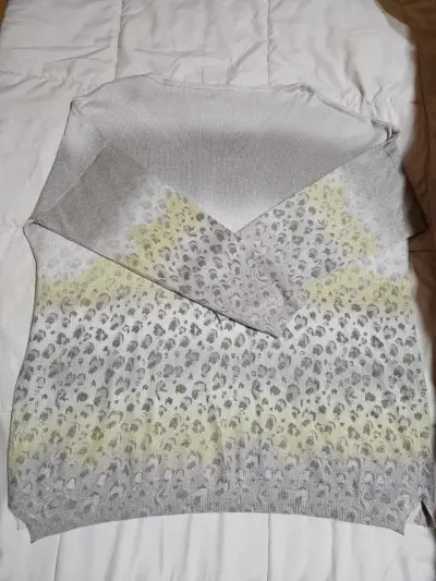 Suéter de mujer con estampado degradado - miniatura 2
