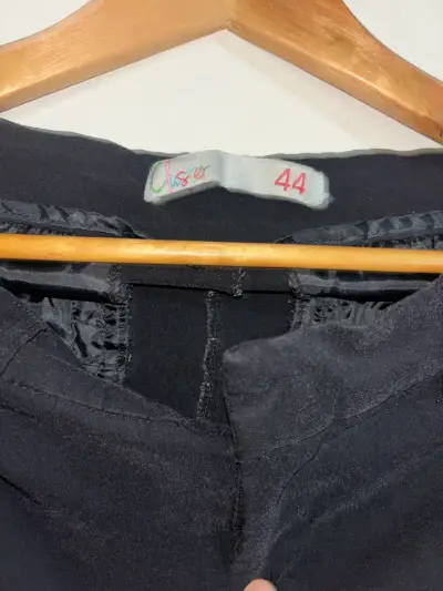 Pantalones negros de vestir para mujer - miniatura 3