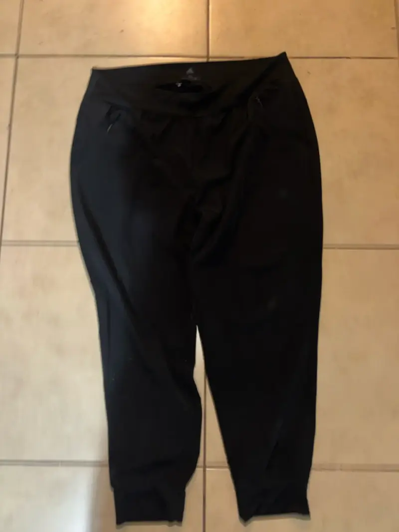 Pantalones deportivos negros Adidas - 2