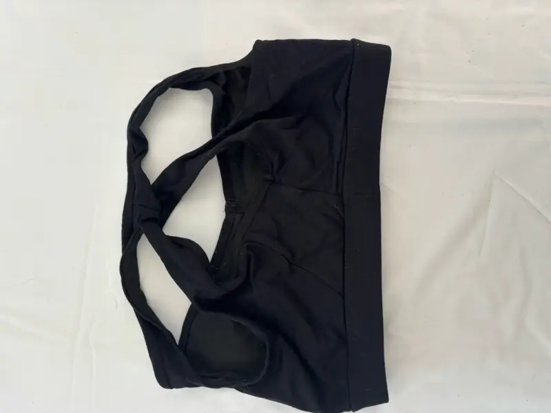 Top deportivo negro para mujer - 2