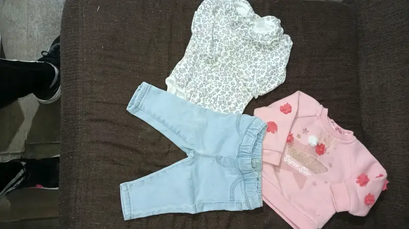 Conjunto de bebé con jardinera verde - 4
