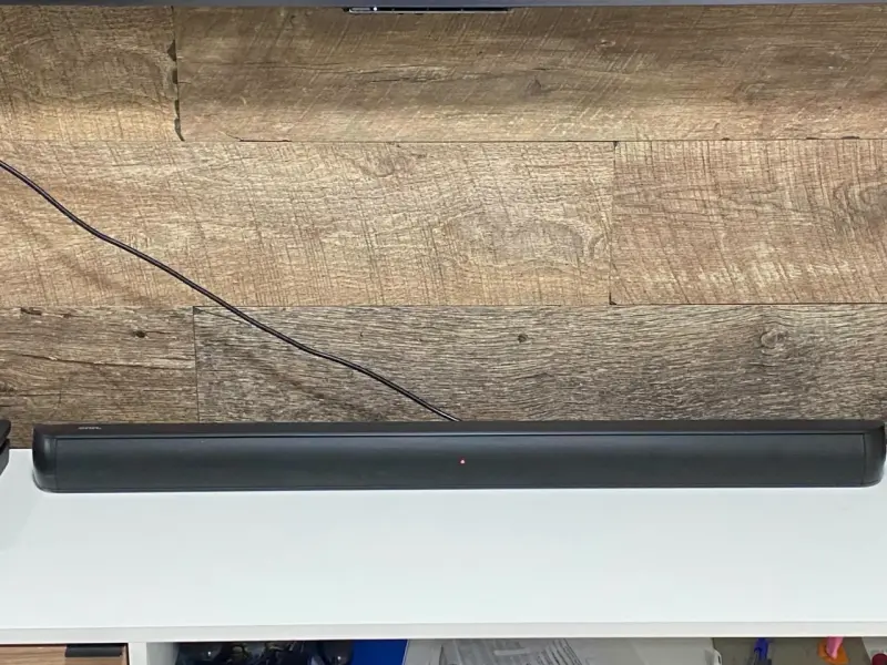 Barra de sonido Onn negra compacta - 2